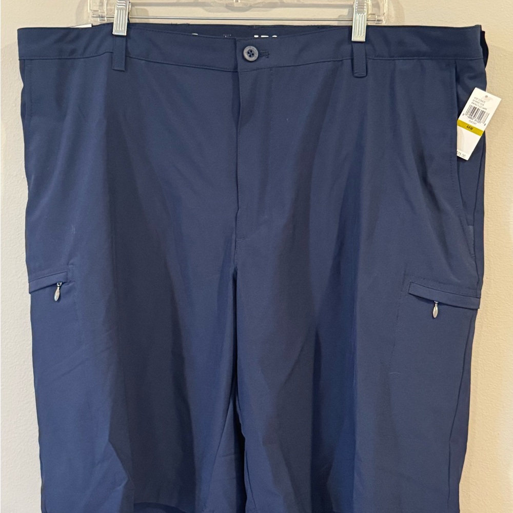 IZOD Men's Golf Swing Flex Stretch Cargo Short Navy Size 44 NEW